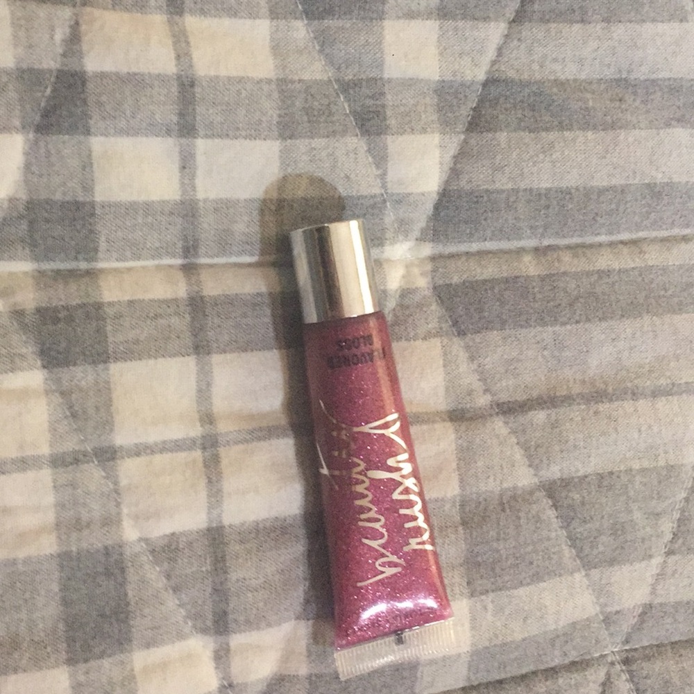 victora secrets lip gloss